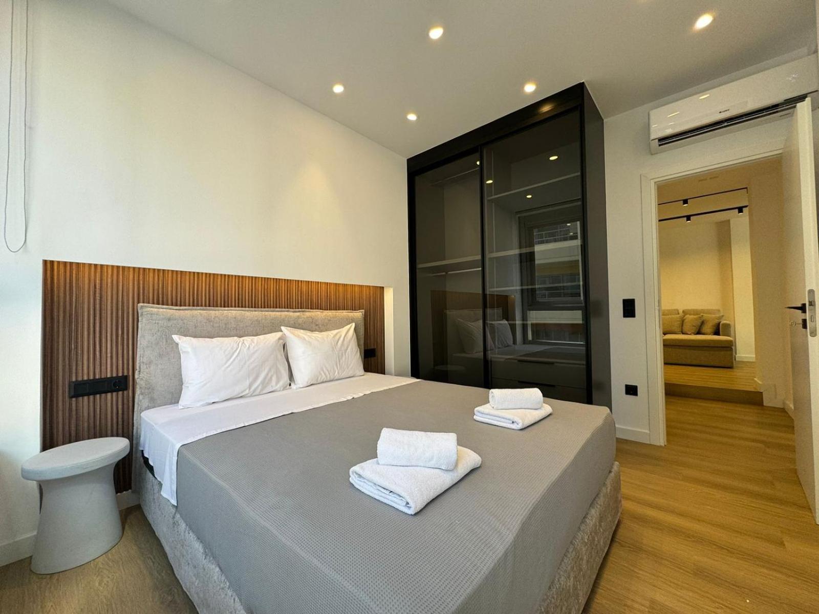 Portstay - Complex N71 Pireu